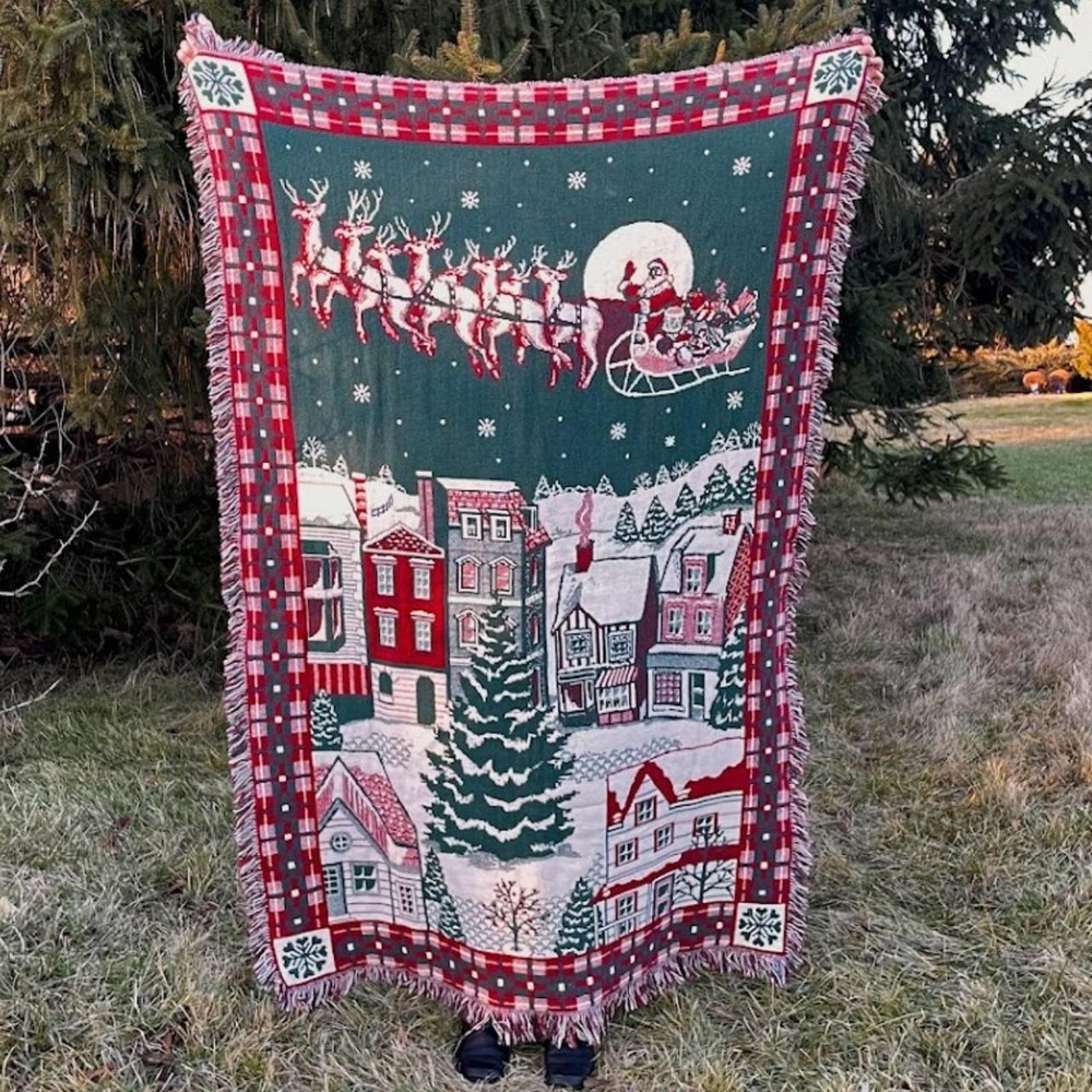 Santa's coming to town woven tapestry blanket
